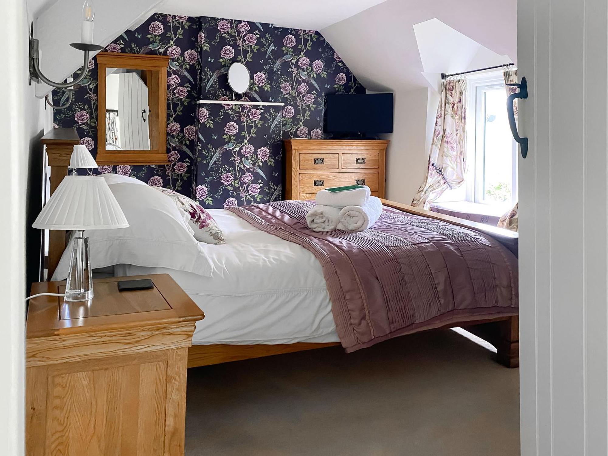 Avening Folly Cottage מראה חיצוני תמונה